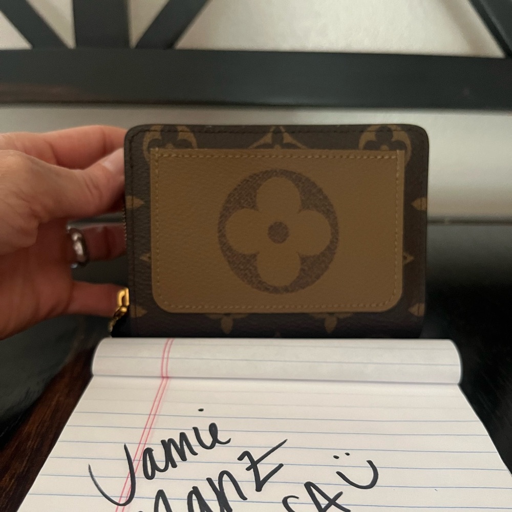 ❌❌ NOT AVAILABLE BNIB LOUIS VUITTON LOU WALLET